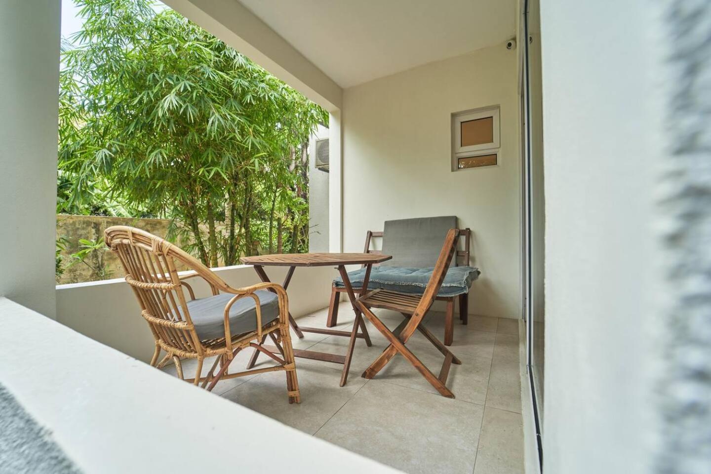 Loukaz -Entire Rental Units W Panoramic Rooftop Coteau Raffin Exterior photo